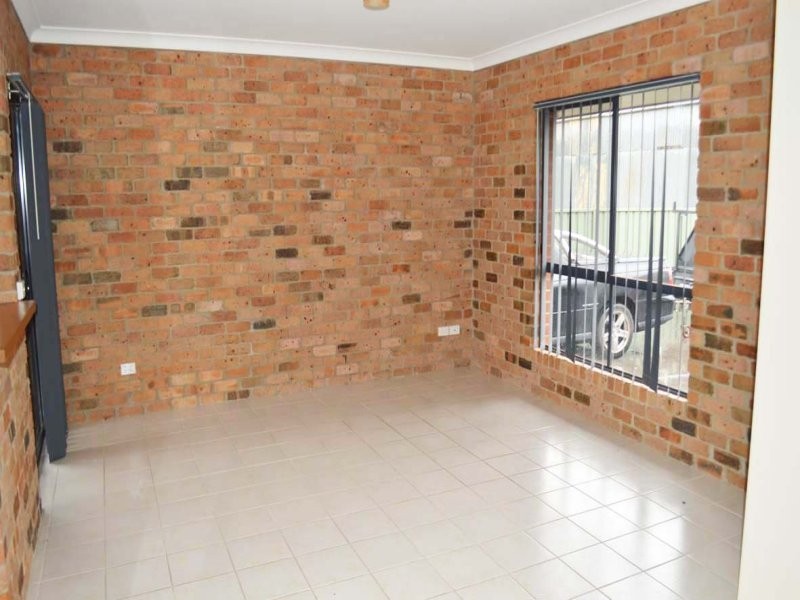 3/245 Prune Street, Lavington NSW 2641