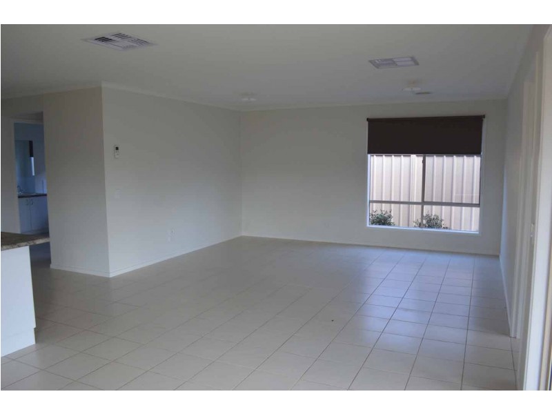 12 Sugar Gum Road, Thurgoona NSW 2640