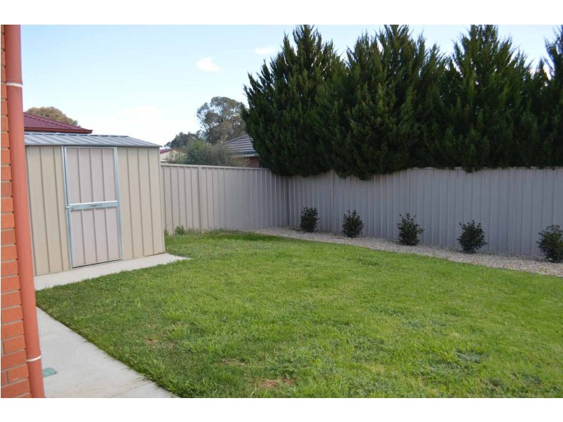 12 Sugar Gum Road, Thurgoona NSW 2640