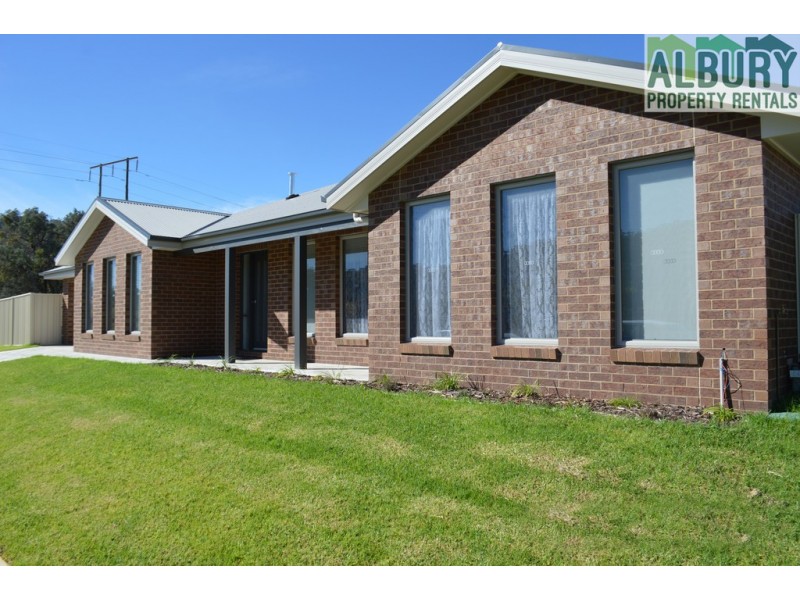 110 Greta Drive, Hamilton Valley NSW 2641