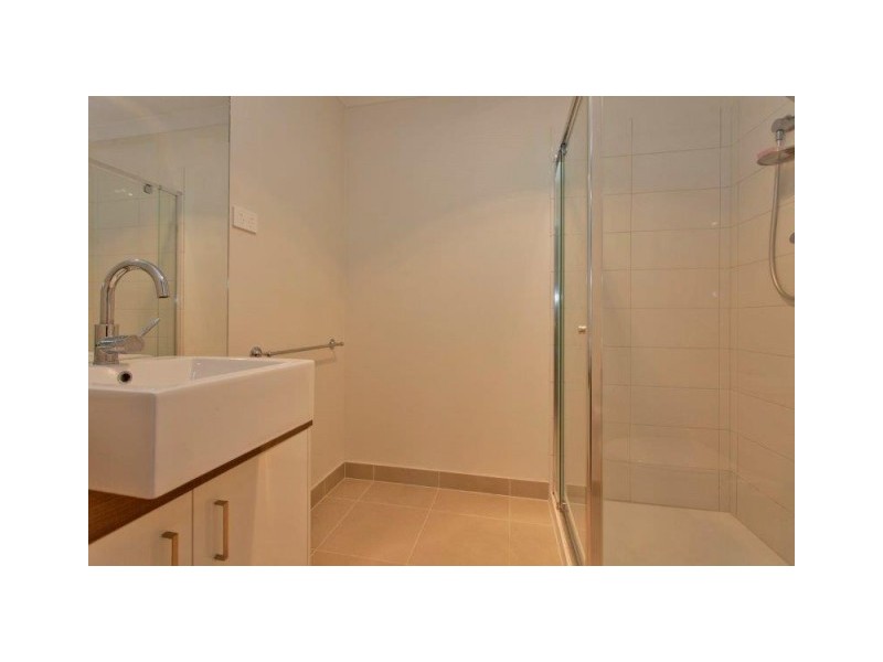 33/590-592 Oliver Street, Lavington NSW 2641