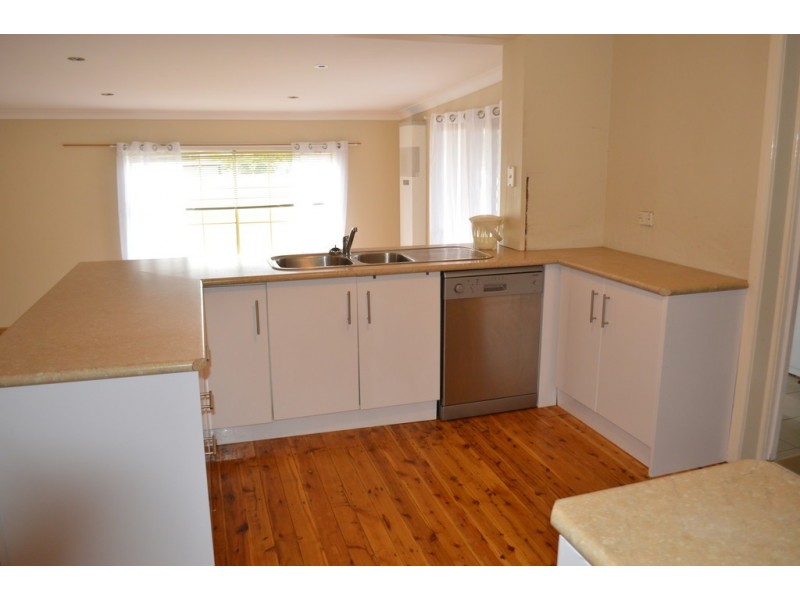 420 Prune Street, Lavington NSW 2641