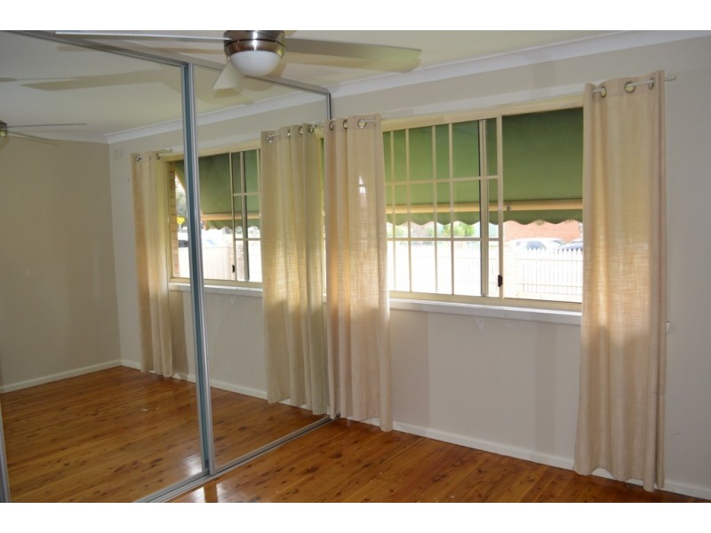 420 Prune Street, Lavington NSW 2641