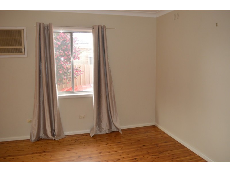 420 Prune Street, Lavington NSW 2641