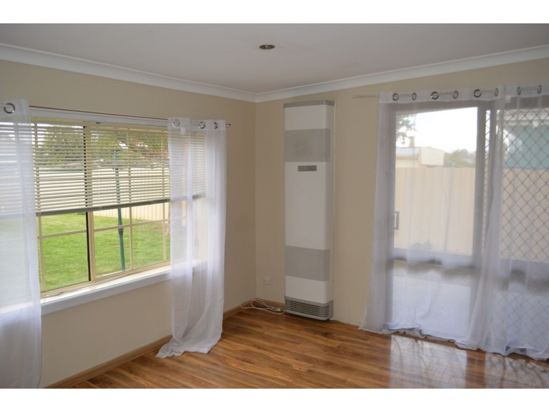 420 Prune Street, Lavington NSW 2641
