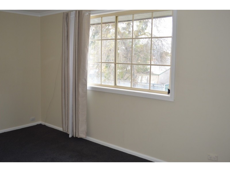 420 Prune Street, Lavington NSW 2641