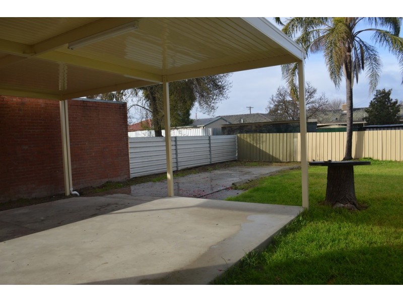 420 Prune Street, Lavington NSW 2641
