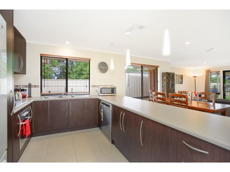 12 Gilligan Grove, Mclaren Flat SA 5171