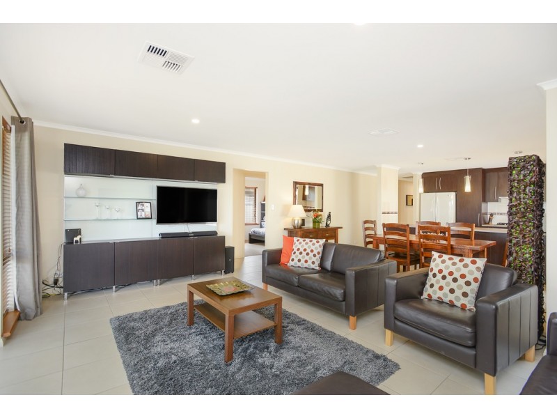 12 Gilligan Grove, Mclaren Flat SA 5171