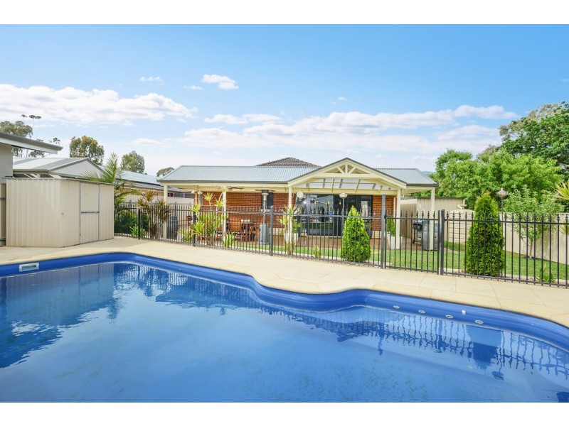 12 Gilligan Grove, Mclaren Flat SA 5171
