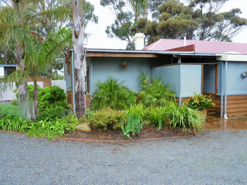 42 PRIDMORE AVENUE, Mclaren Vale SA 5171