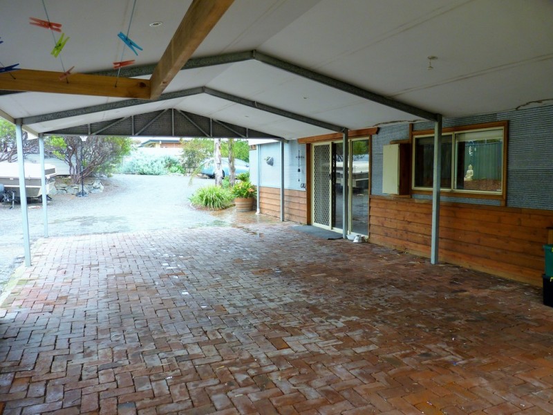 42 PRIDMORE AVENUE, Mclaren Vale SA 5171