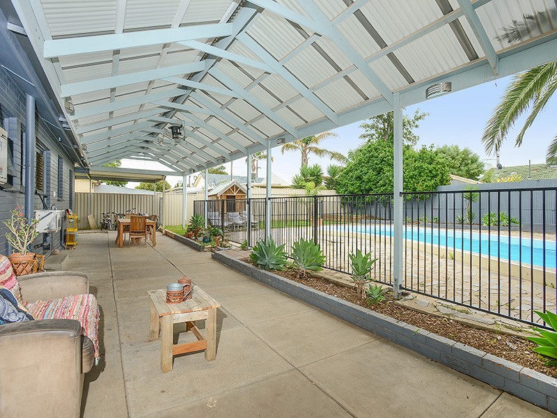 33 Selway Terrace, O’sullivan Beach SA 5166