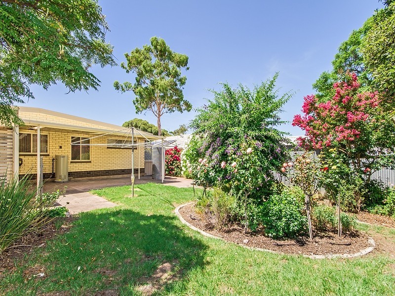37 Capeview Crescent, Hackham SA 5163