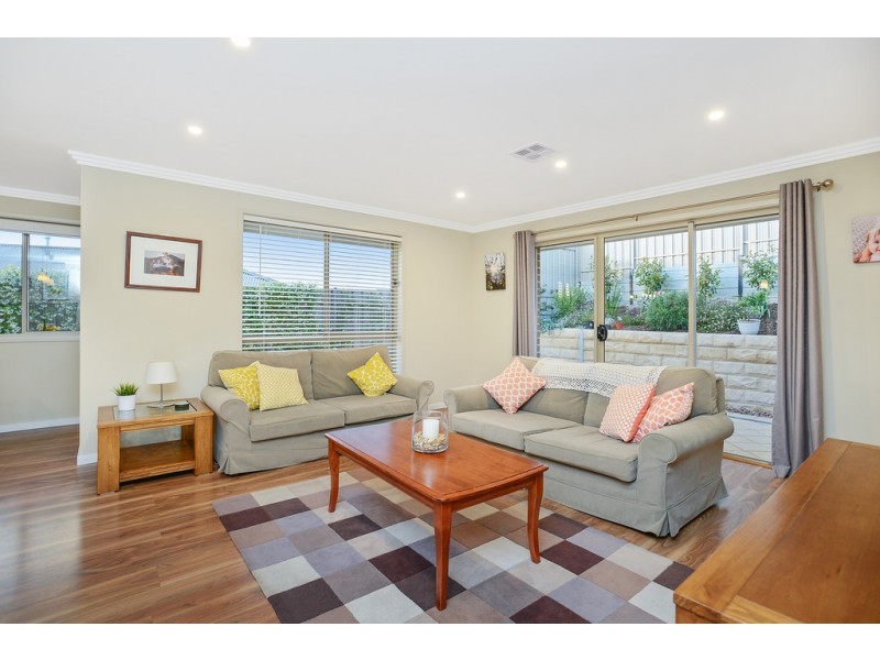 33 Byron Bay Boulevard, Seaford Rise SA 5169