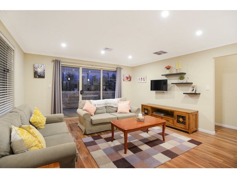 33 Byron Bay Boulevard, Seaford Rise SA 5169