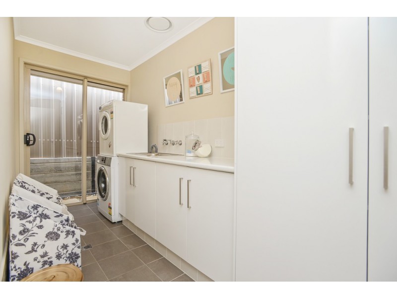 33 Byron Bay Boulevard, Seaford Rise SA 5169
