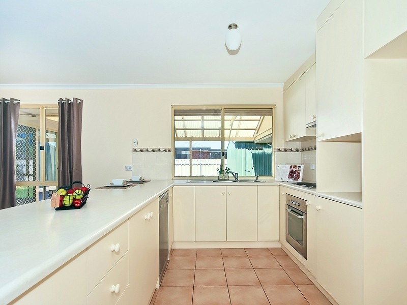 32 Pridham Boulevard, Aldinga Beach SA 5173