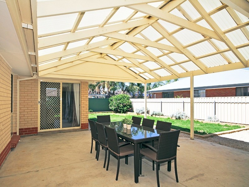 32 Pridham Boulevard, Aldinga Beach SA 5173