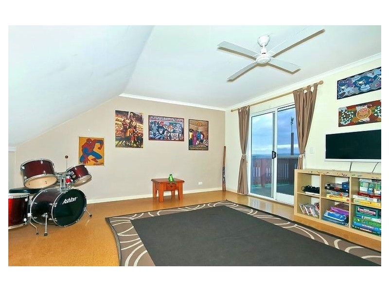 16 Chapman Avenue, Mclaren Vale SA 5171