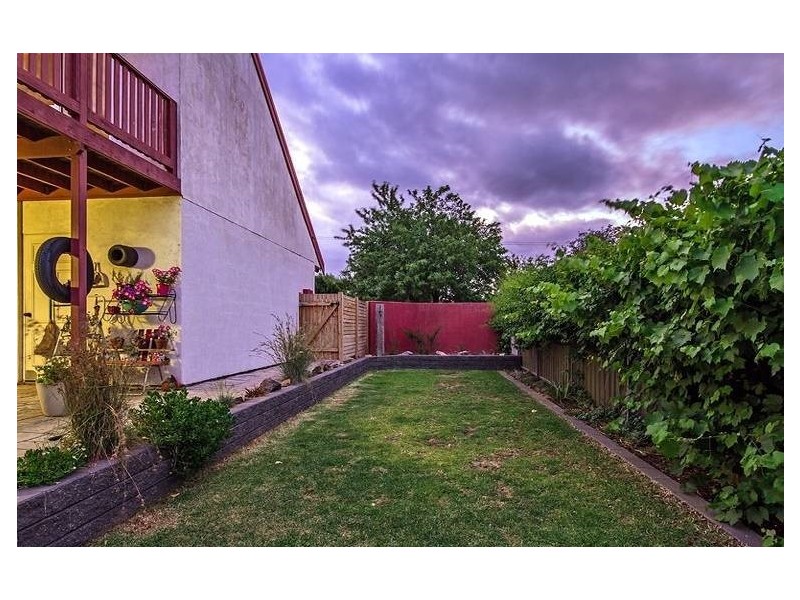 16 Chapman Avenue, Mclaren Vale SA 5171