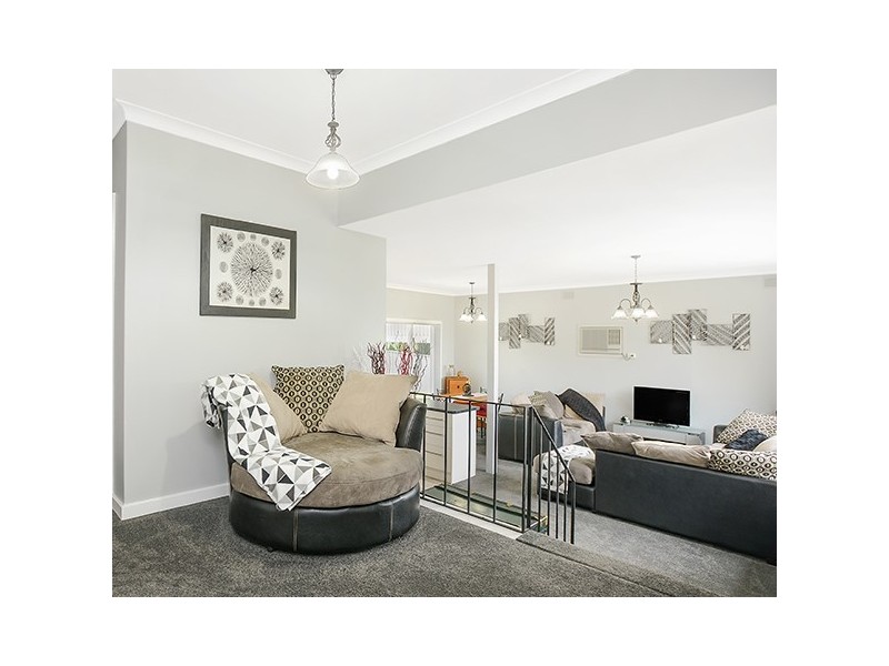 11 Saphire Road, Morphett Vale SA 5162