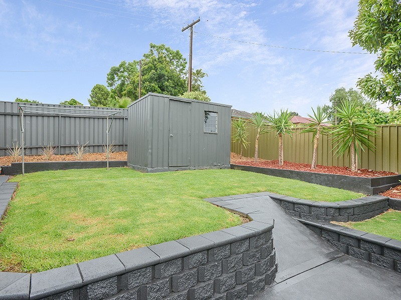 11 Saphire Road, Morphett Vale SA 5162