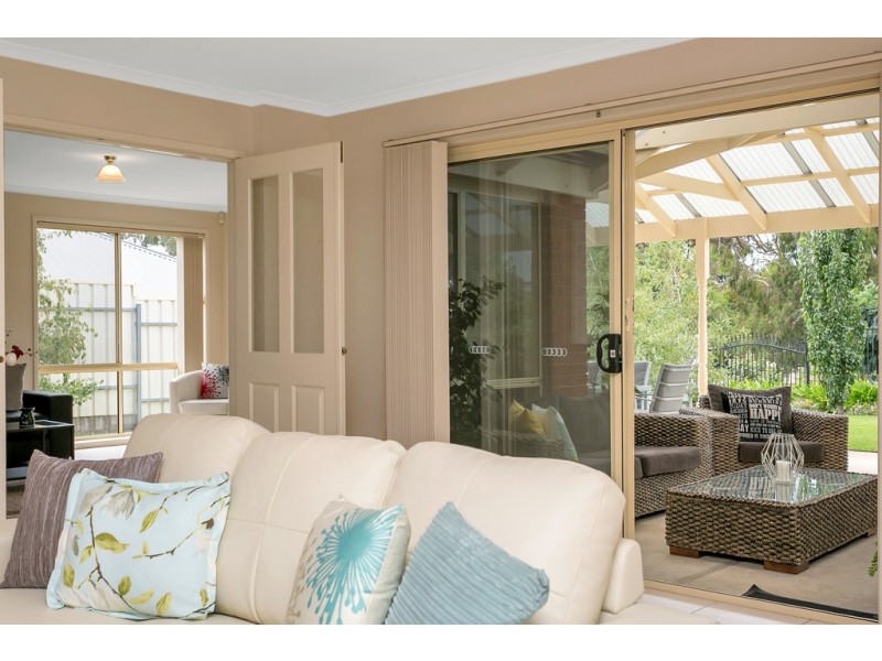 4 Coach Court, Willunga SA 5172