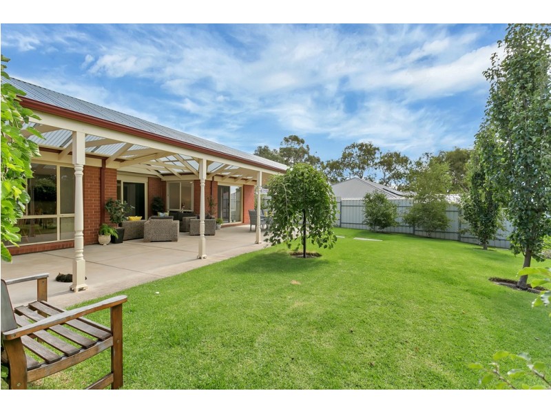 4 Coach Court, Willunga SA 5172