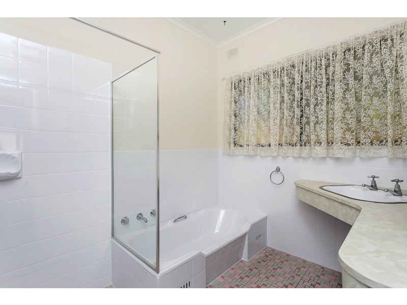 12 Taylor Street, Reynella SA 5161