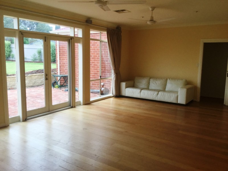 28 Kestrel Circuit, Seaford Rise SA 5169