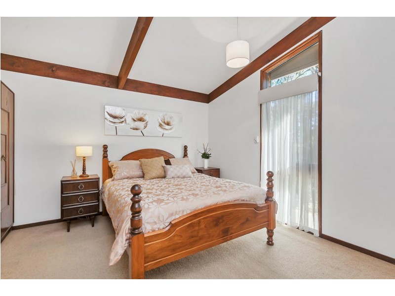 5 Malvern Court, Aberfoyle Park SA 5159