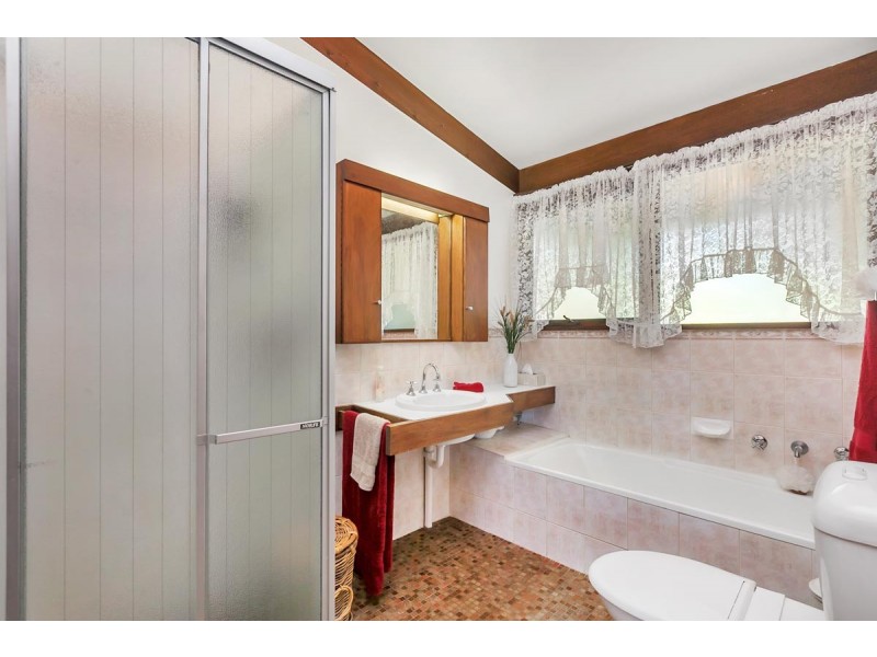 5 Malvern Court, Aberfoyle Park SA 5159