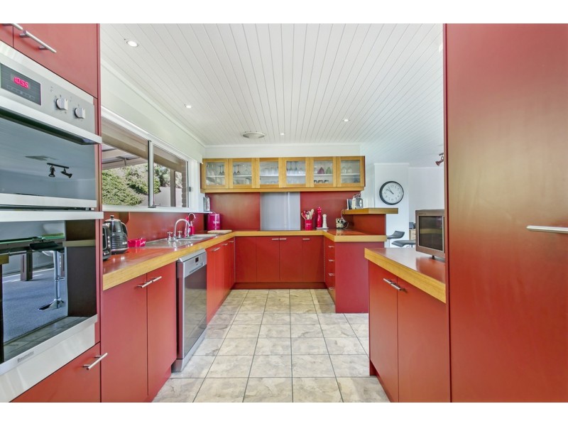 6 Malvern Court, Aberfoyle Park SA 5159