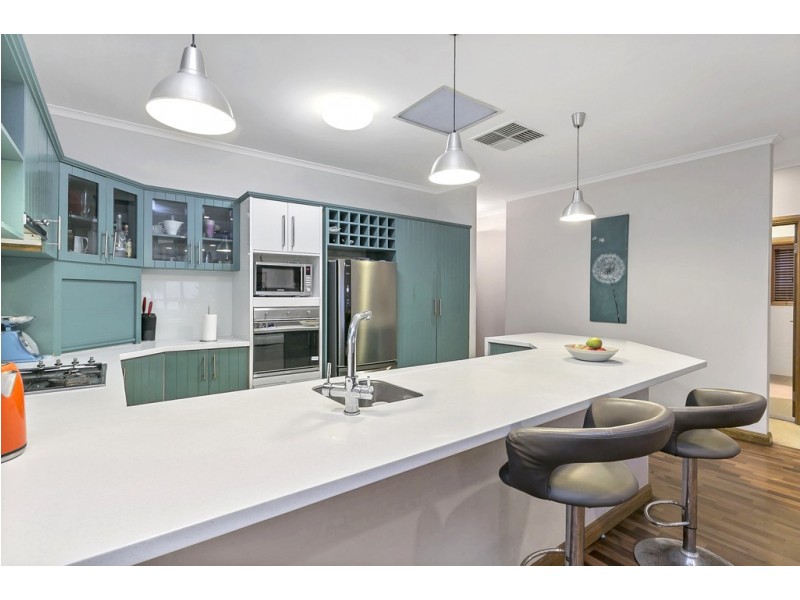 19 MARINE AVENUE, Hallett Cove SA 5158
