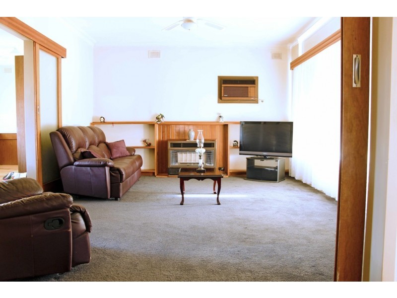 26 Acre Avenue, Morphett Vale SA 5162