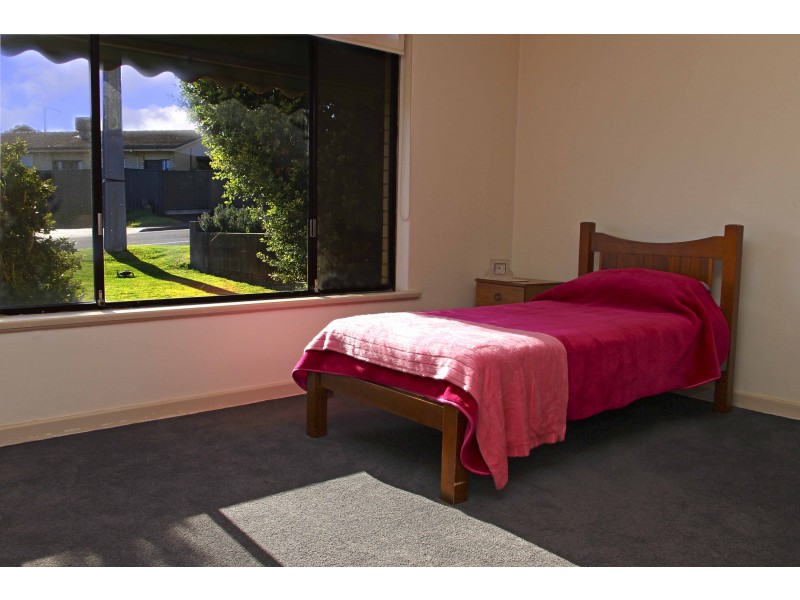 26 Acre Avenue, Morphett Vale SA 5162