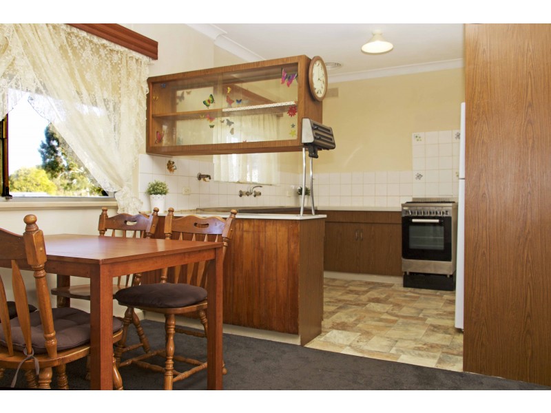 26 Acre Avenue, Morphett Vale SA 5162