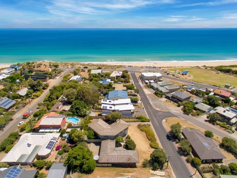 10-12 Vernon Crescent, Maslin Beach SA 5170