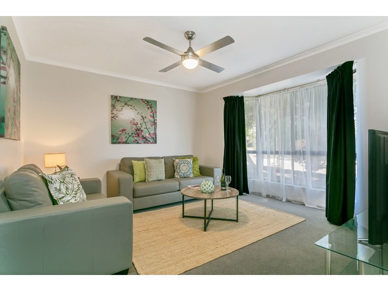 21 Whitestone Crescent, Seaford Rise SA 5169