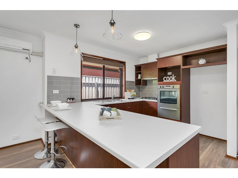 21 Whitestone Crescent, Seaford Rise SA 5169