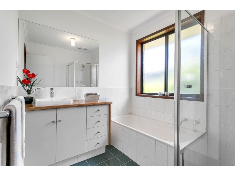 21 Whitestone Crescent, Seaford Rise SA 5169