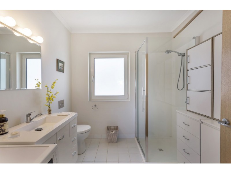 17 Seabreeze Crescent, Maslin Beach SA 5170