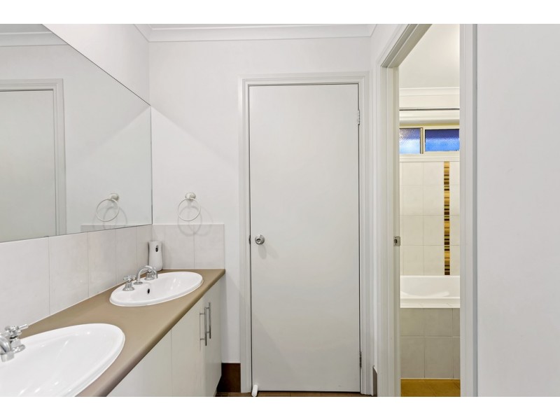 407 Commercial Road, Moana SA 5169
