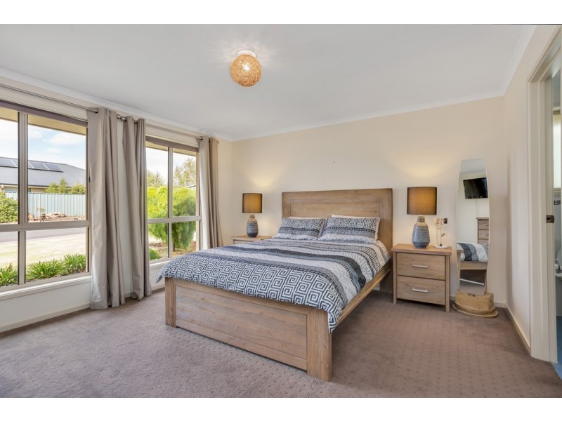 11 Summer Street, Mclaren Flat SA 5171