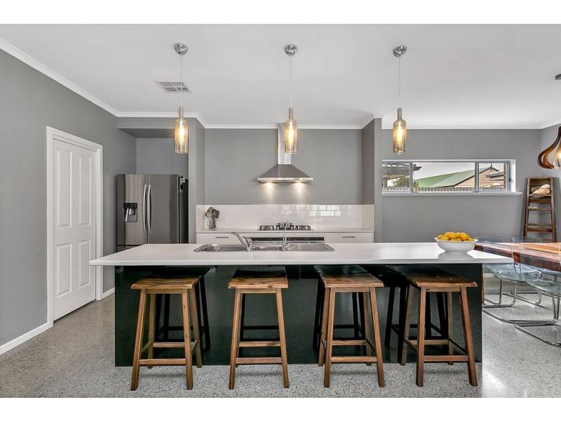1 Pilot Crescent, Seaford SA 5169