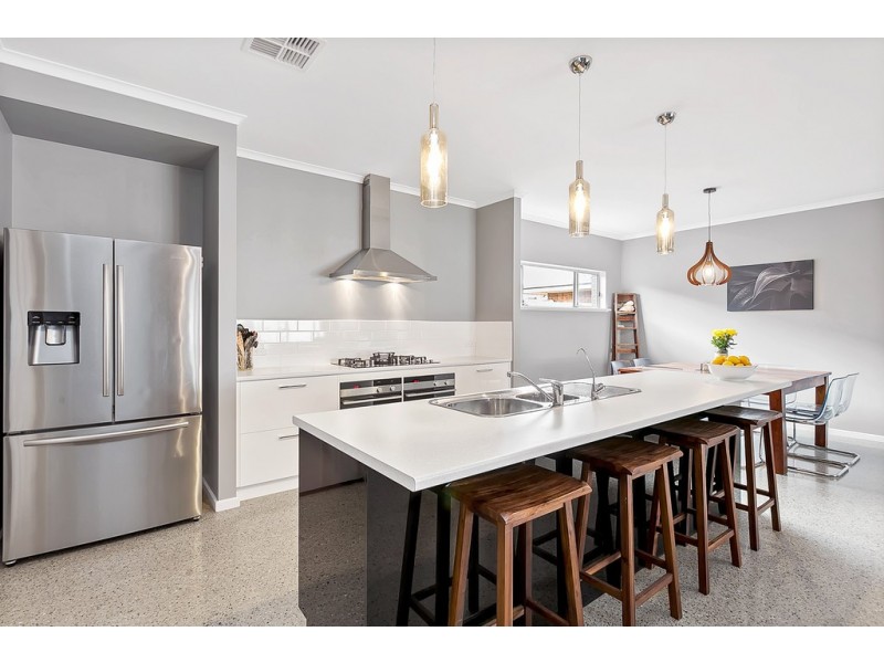 1 Pilot Crescent, Seaford SA 5169