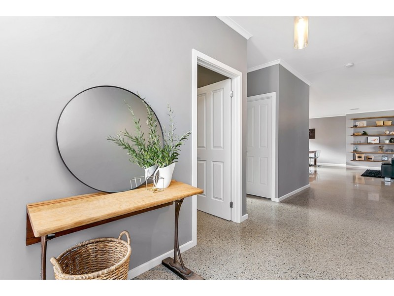 1 Pilot Crescent, Seaford SA 5169