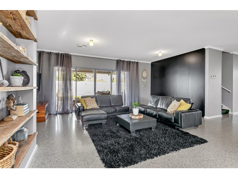 1 Pilot Crescent, Seaford SA 5169