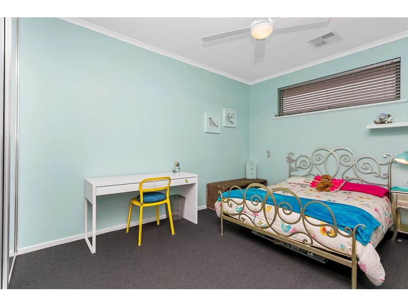 1 Pilot Crescent, Seaford SA 5169